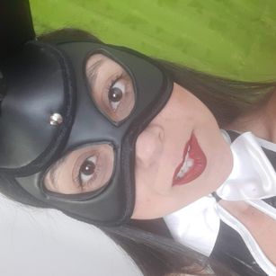 Model - Sexsmile sensual