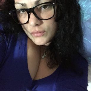 Model - Bella Rosa curvy