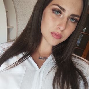 Model - Mel Ri lingerie