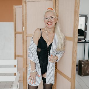 Model - Granny Gloria bdsm