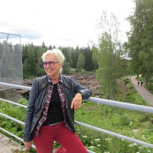 Model - Granny Gloria bdsm