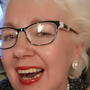 Model - Granny Gloria pantyhose