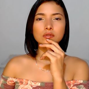 Model - Miss Diamond cute