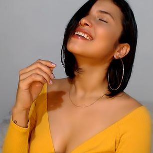 Model - Miss Diamond natural