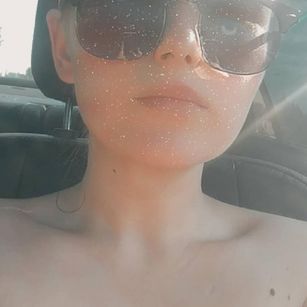 Model - honeyroses dance