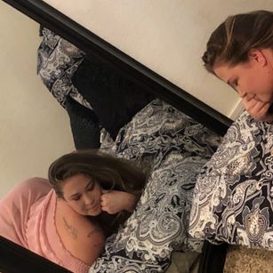 Model - BluDiamond brunette