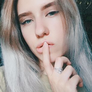 Model - AshleyFlow dirtytalk