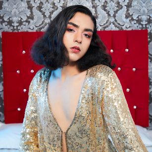 Model - CristinaLuxe precum