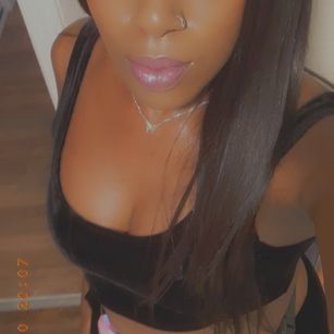 Model - Rhonda PM POV