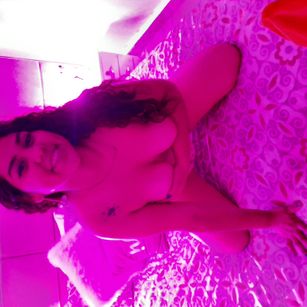 Model - CharlotteWantsU model