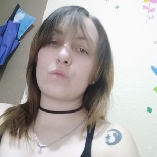 Model - hillary love anal