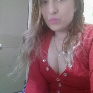 Model - hillary love swimming