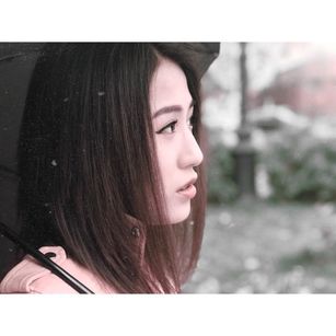 Model - Rika Song doggy