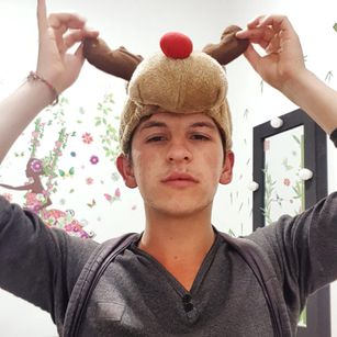 Model - Elian Gonzlez bigcock