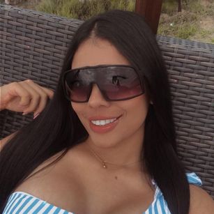 Model - zuly bigboobs