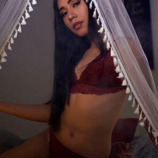 Model - EvaDecker charm