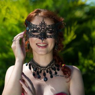 Model - PrettyQueen35 striptease