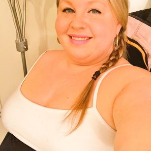 Model - MissKimberBBW worship