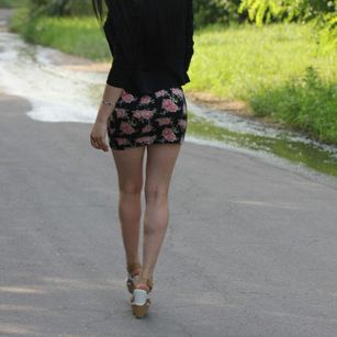 Model - LILI masturbation