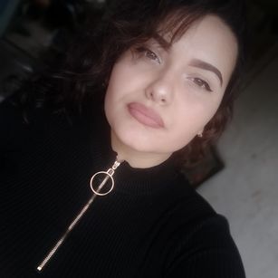 Model - Nattie squirt