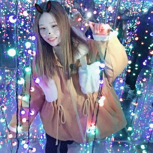 Model - wewen obedience