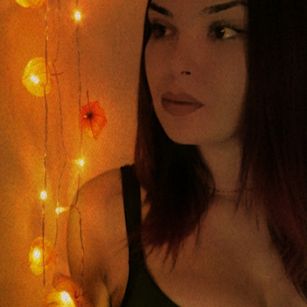 Model - Princess of the East blowjob