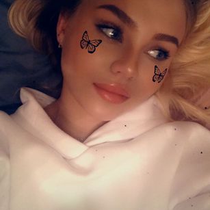 Model - Lilli_Flawless Hot