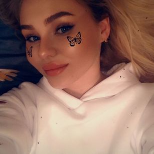 Model - Lilli_Flawless tits