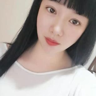 Model - shuoshuo Silkstockings