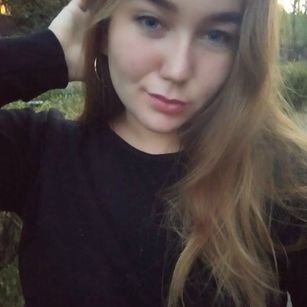 Model - Fire girl lips