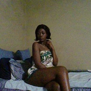 Model - RangerBooty piercings