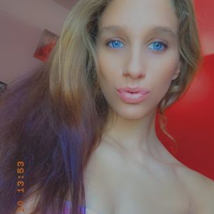 Model - SofiaBb teen