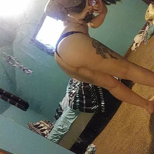 Model - Vanity Joy Marie Pleasingmyman