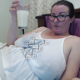 Model - Kat Black allnatural