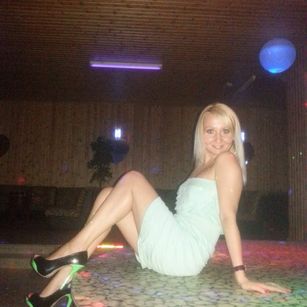 Model - Laura biglips