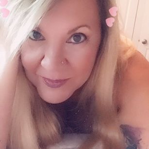 Model - Dirtymartini4u findom