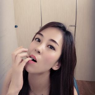 Model - yingying Maltreatment