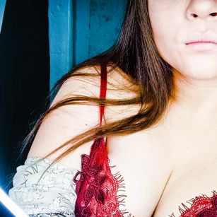 Model - Vikitty fetish