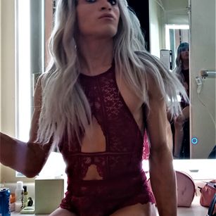 Model - Rylei Doll tsrylei