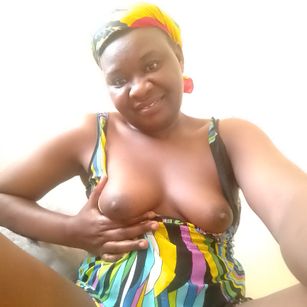 Model - Jacqueline Urudi influencer