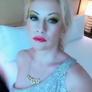 Model - EveHellPornStar show