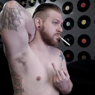 Model - Chrizz Beatz white