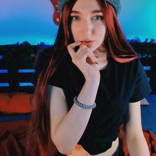 Model - MissLilyy young