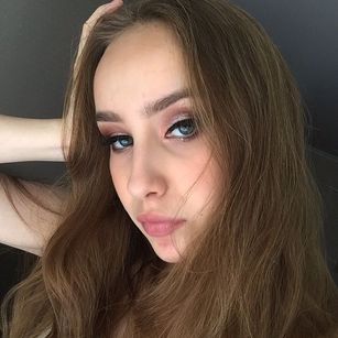 Model - Erikawow tease