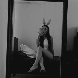 Model - Alaney Marie bigtits