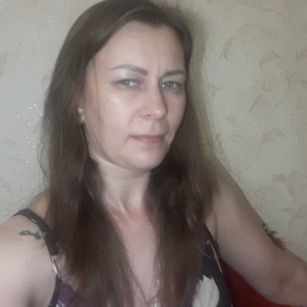 Model - ManuelaLay beautiful