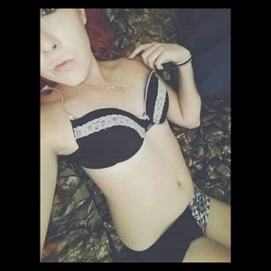 Model - Francesca Bangz fetish