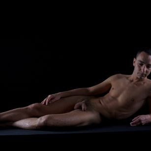 Model - Max Davies uncut