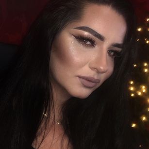 Model - BellaLuna BBW