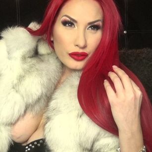 Model - Daemon Goddess sensuality